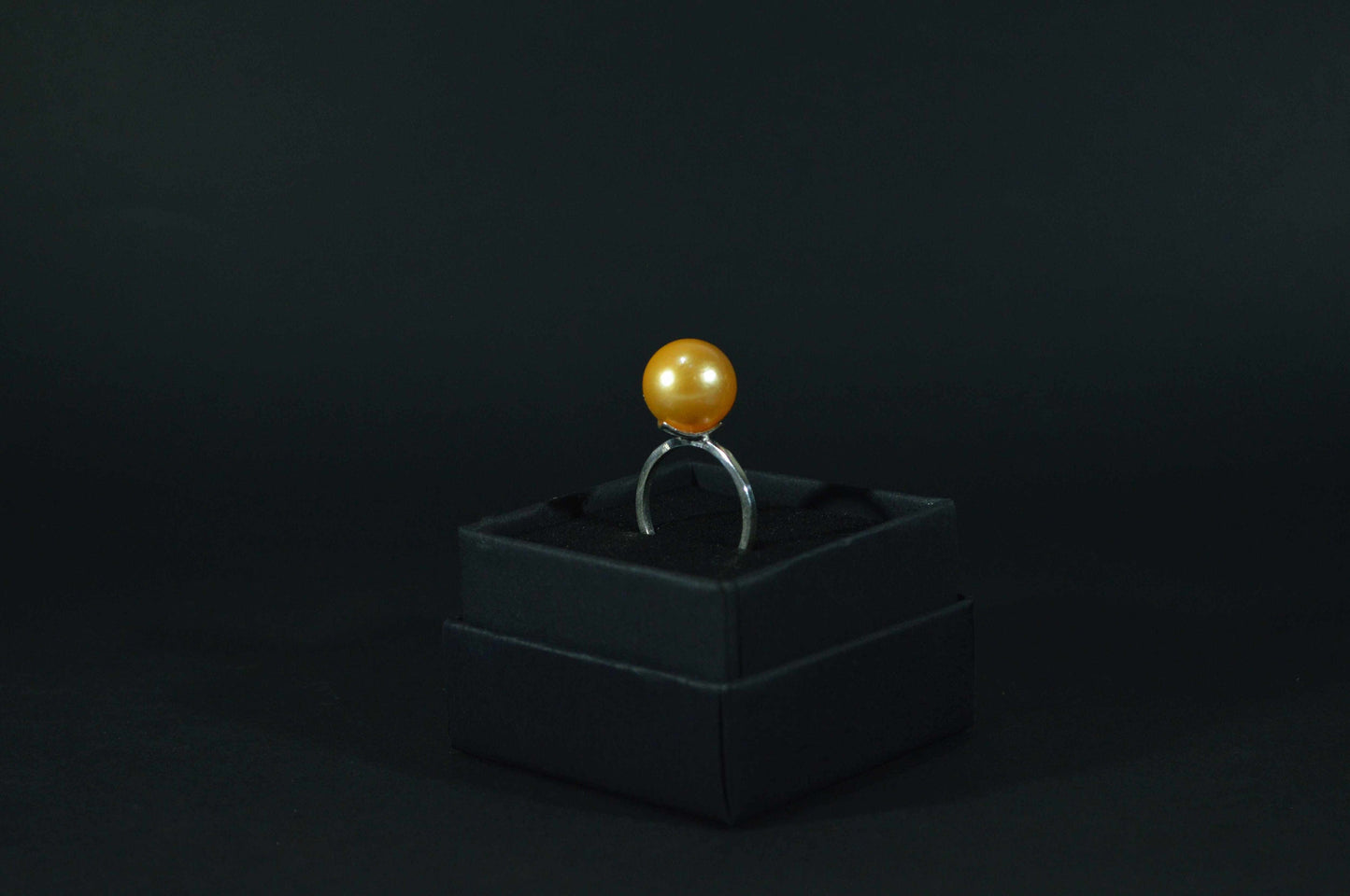 silver pearl ring