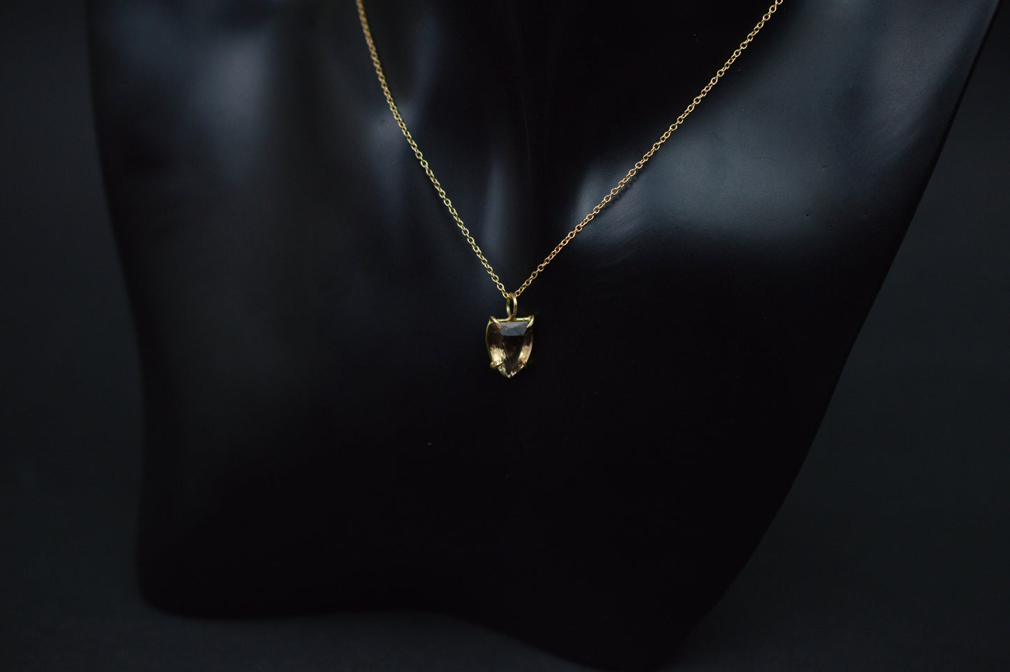 Oregon Suntone and 18k Gold Pendant Necklace